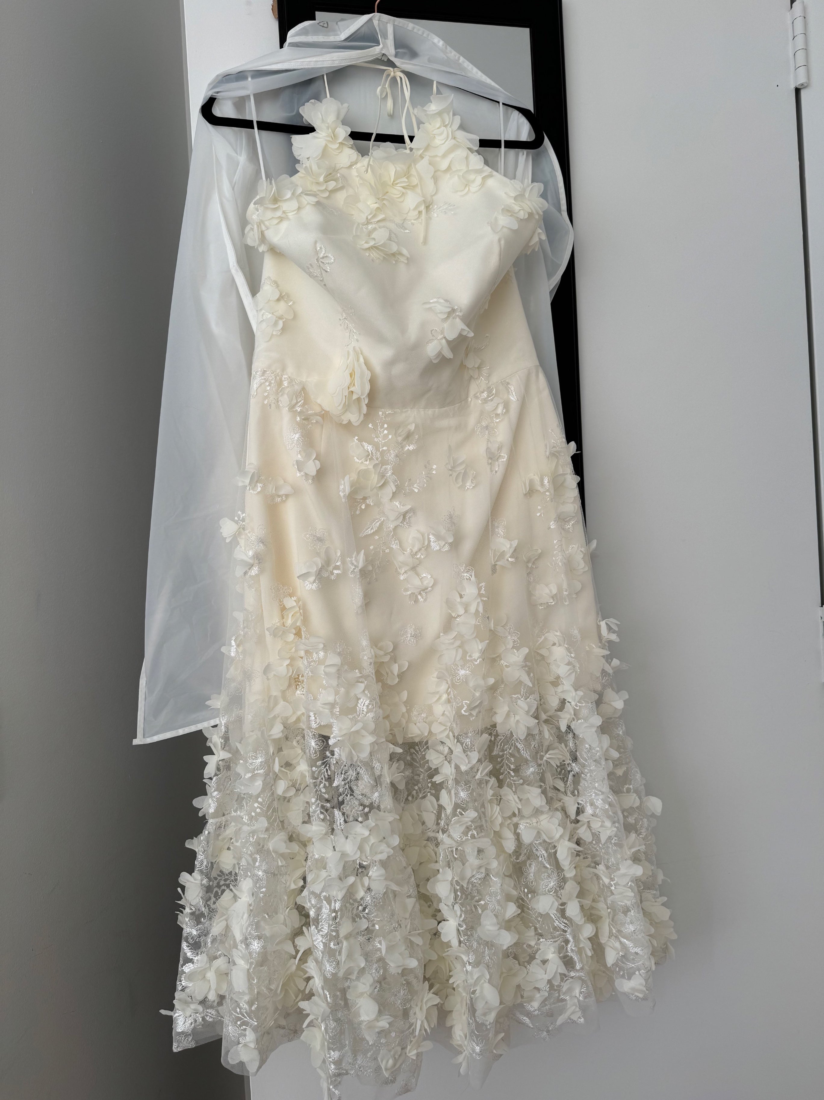 BHLDN Helsi Camilla Halter 3D Floral Midi Dress/88250949 – Nearly Newlywed