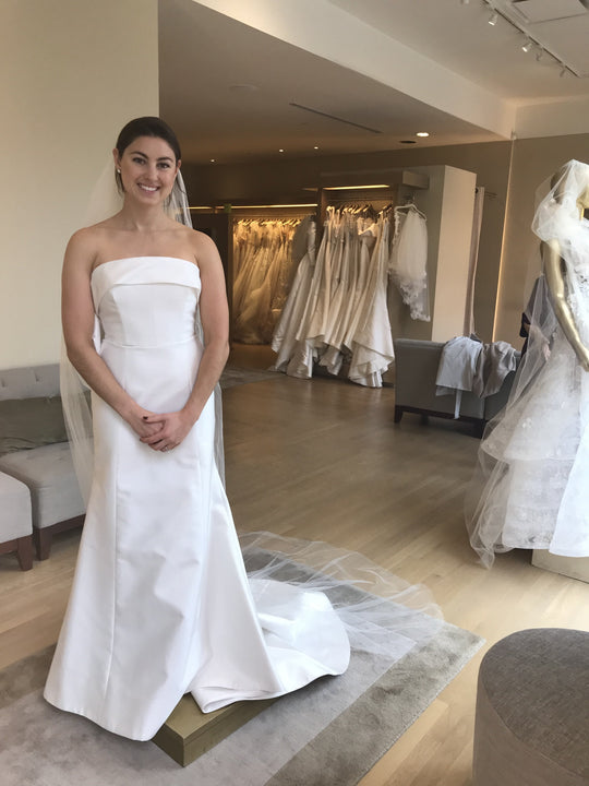 Carolina Herrera Hunter