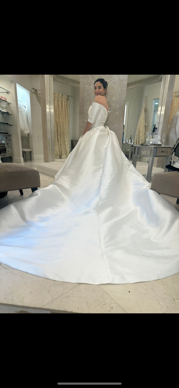 Casablanca 2415 Macy – Nearly Newlywed