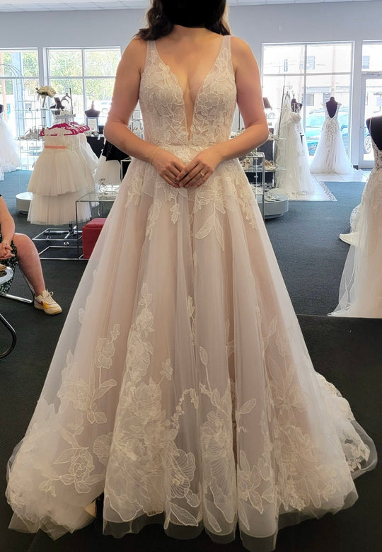 Casablanca Beloved by Casablanca Style No. Sophie