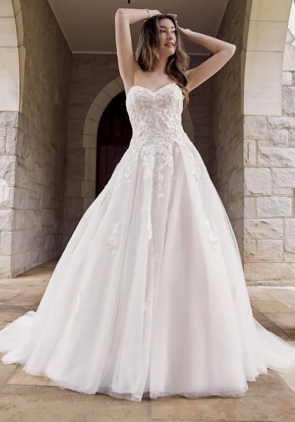David's Bridal V3902 Embroidered Lace Applique Ball Gown – Nearly