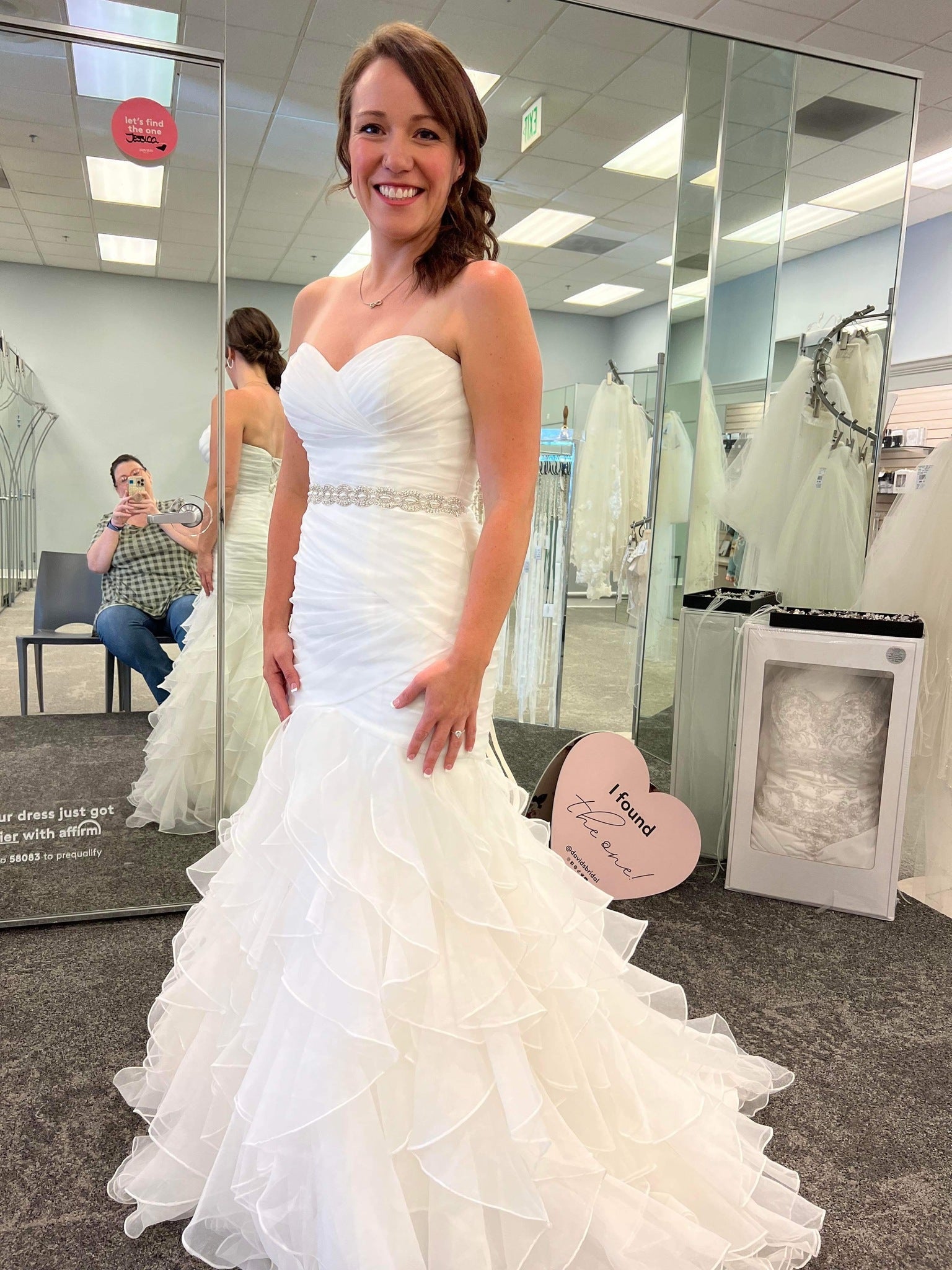 David's Bridal WG3832 AI10012542 – Nearly Newlywed