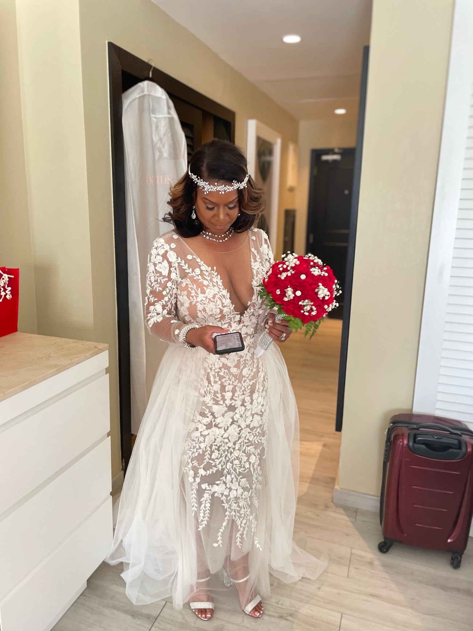 David's Bridal SWG851 – Nearly Newlywed