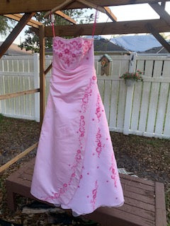 David's Bridal v8820