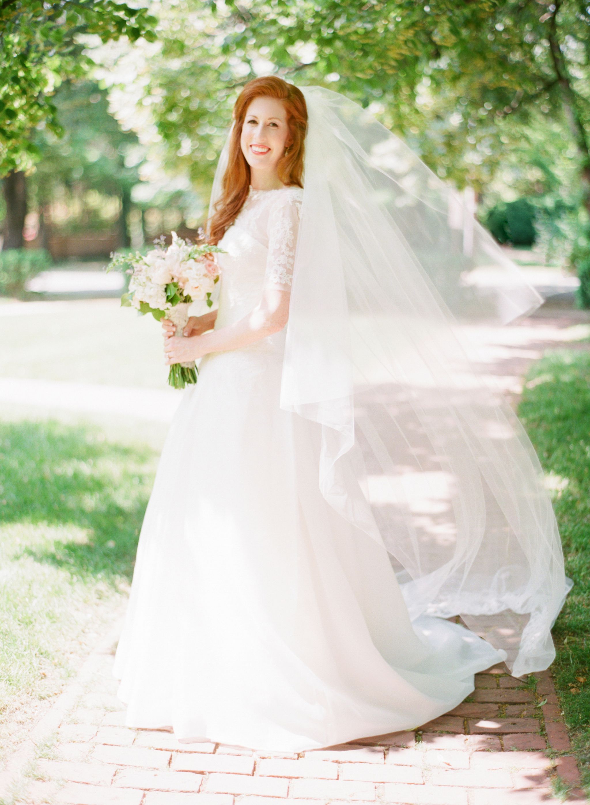 Davids Bridal Vera Wang Wedding Dress