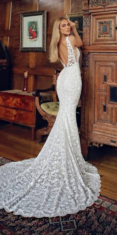 lucy loves lace wedding dress Clo