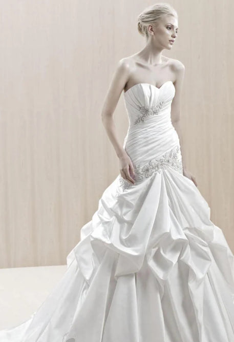 Enzoani Enzoani Sidney Gown - Size 22, Year: 2025, Condition: New, Color