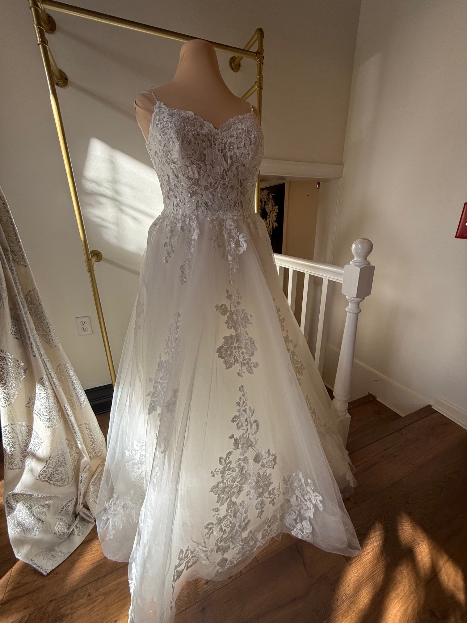 Essense of Australia D3100 – Nearly Newlywed