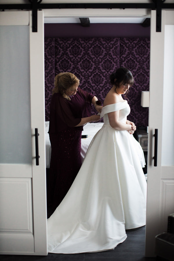 Essense of Australia D2716 – Nearly Newlywed