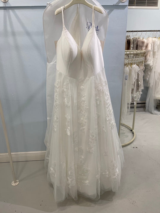 Essense of Australia D2810