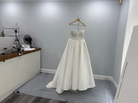 Essense of Australia D3461