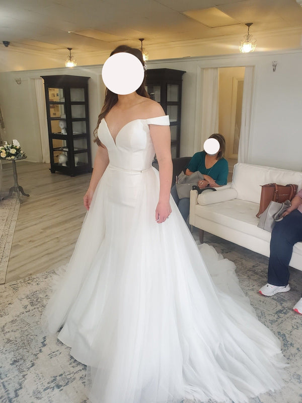 Essense of Australia D2477 – Nearly Newlywed