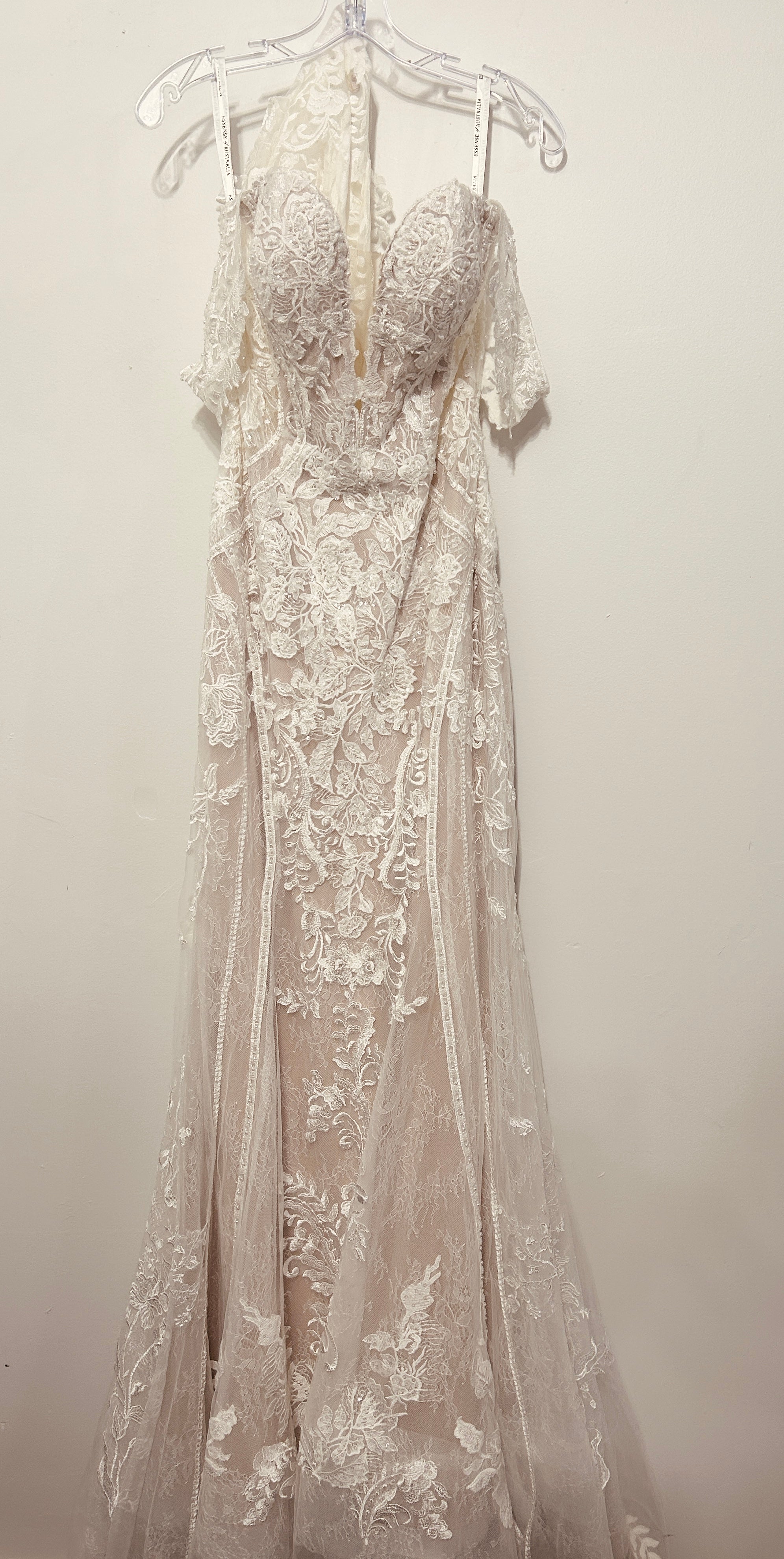 Essense of Australia D3308 – Nearly Newlywed