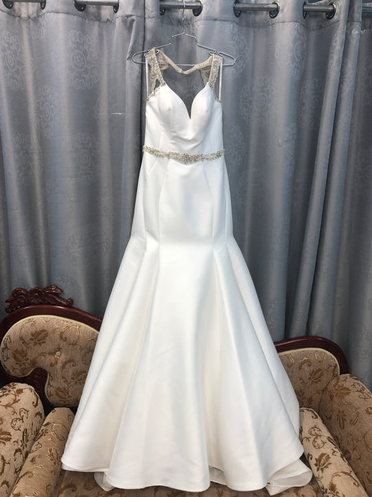 Essense of Australia no tag