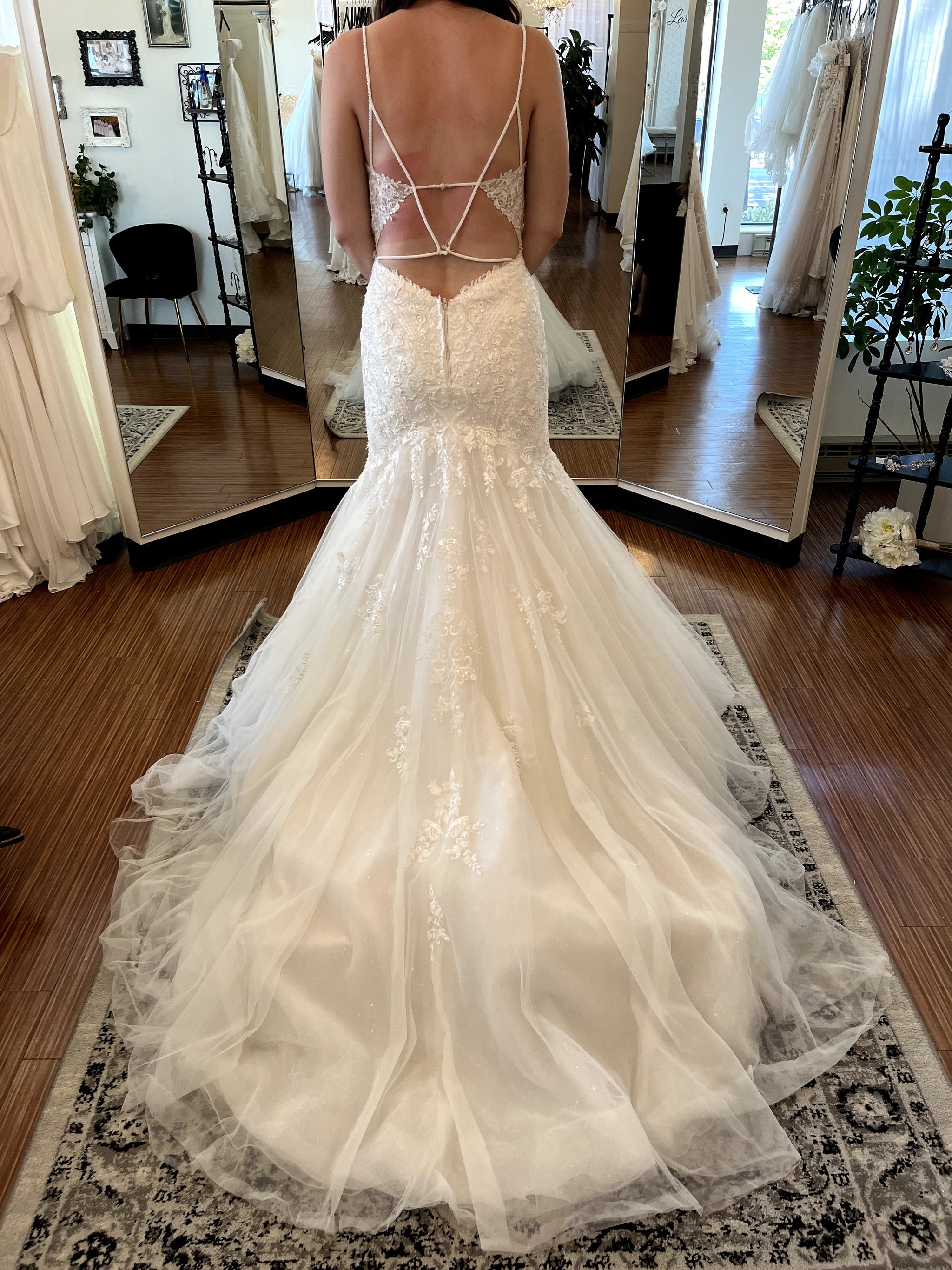 Essense of Australia D2447 – Nearly Newlywed