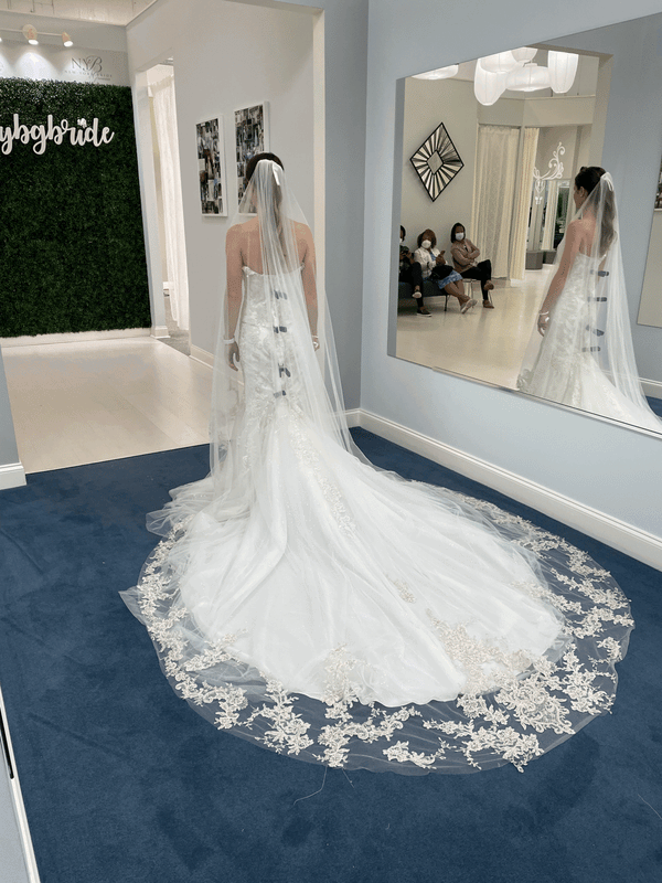 Essense of Australia D2518 – Nearly Newlywed