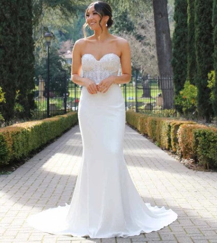 Essense of Australia D3509 – Nearly Newlywed
