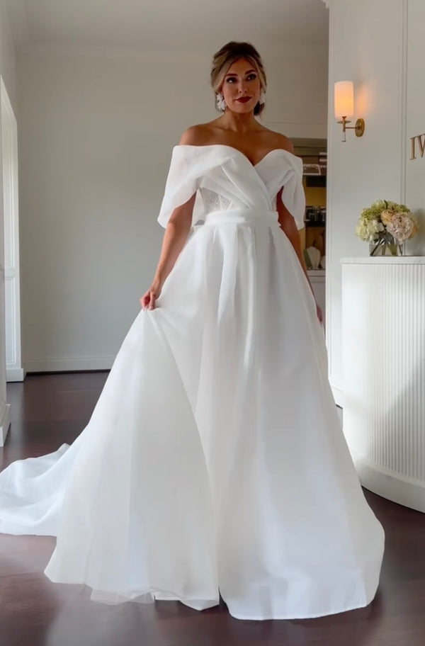 Eva Lendel Darling – Nearly Newlywed - Main Image