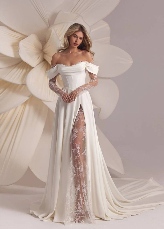 Eva Lendel Custom Made