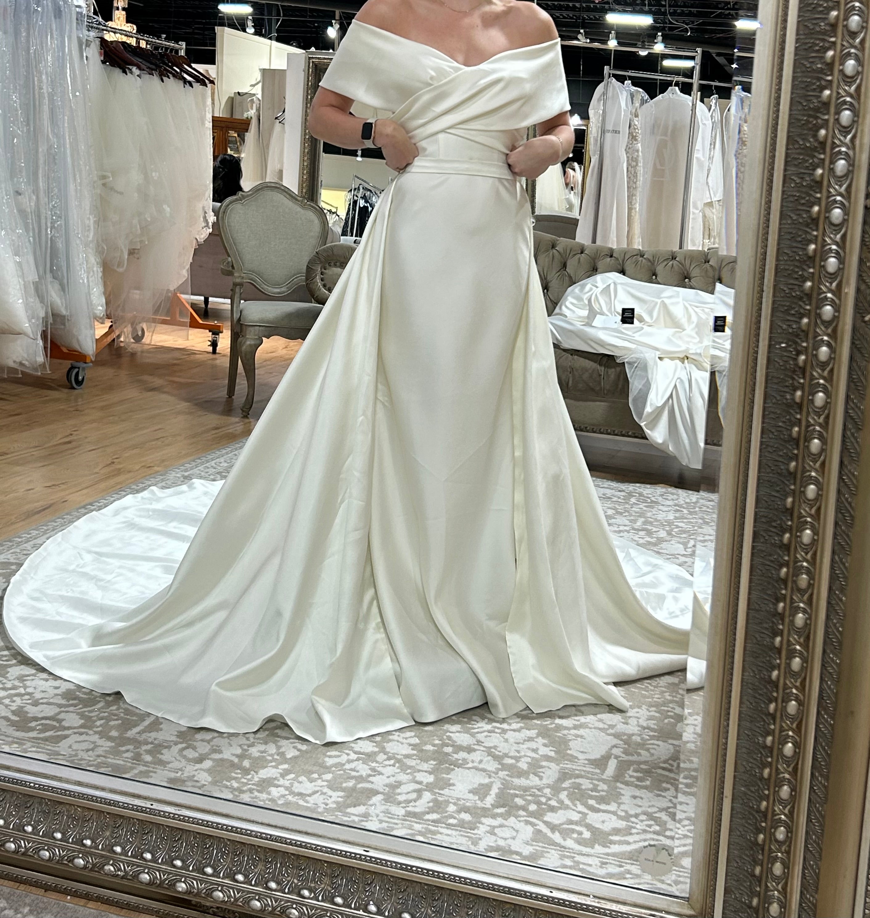 EVA LENDEL Jess ウエディングドレス　size34 Low back wedding dress «Jess» with bow | WONA