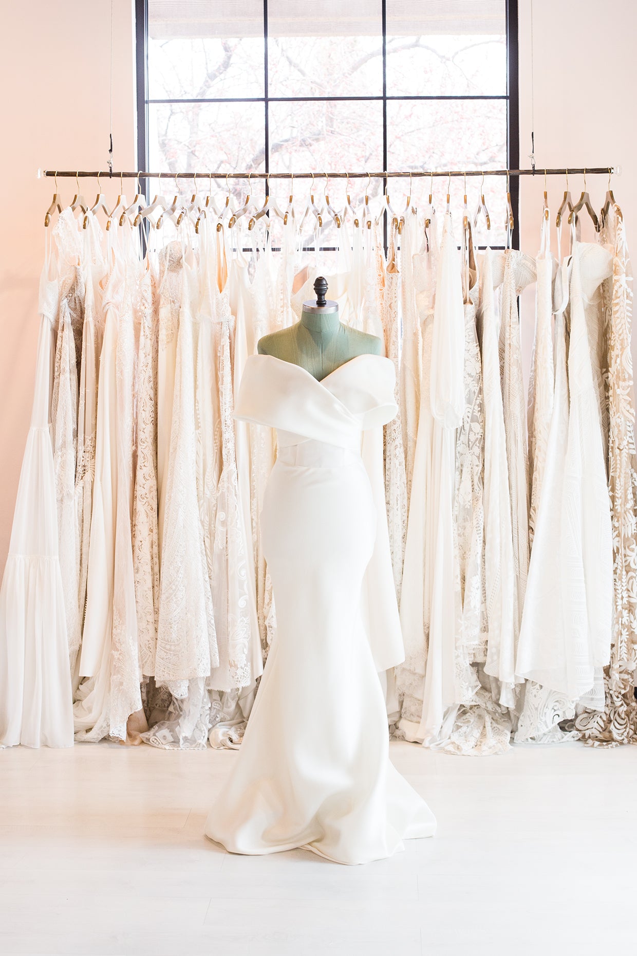 EVA LENDEL Jess ウエディングドレス　size34 Low back wedding dress «Jess» with bow | WONA