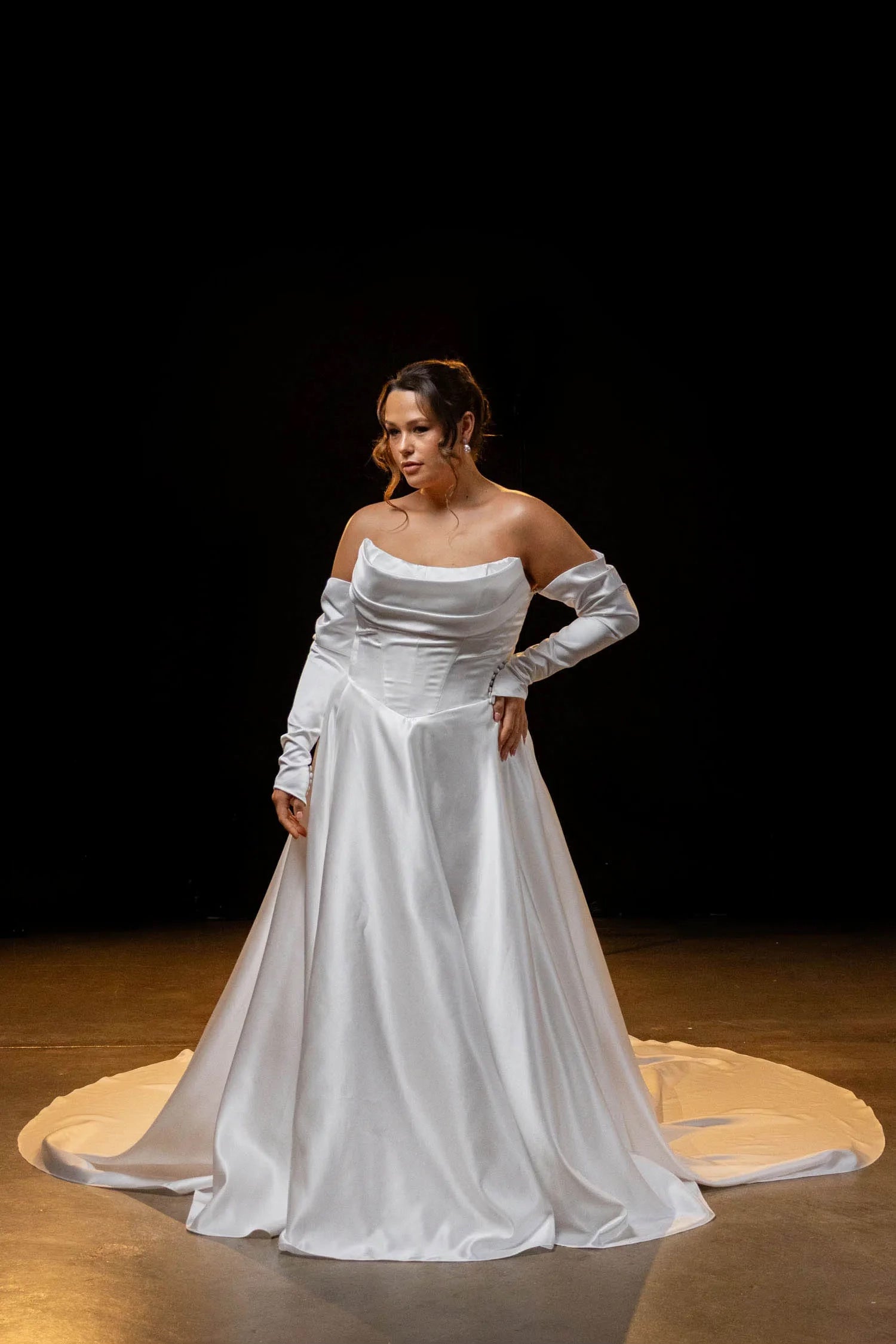 Evie Young Hepburn Satin – Nearly Newlywed