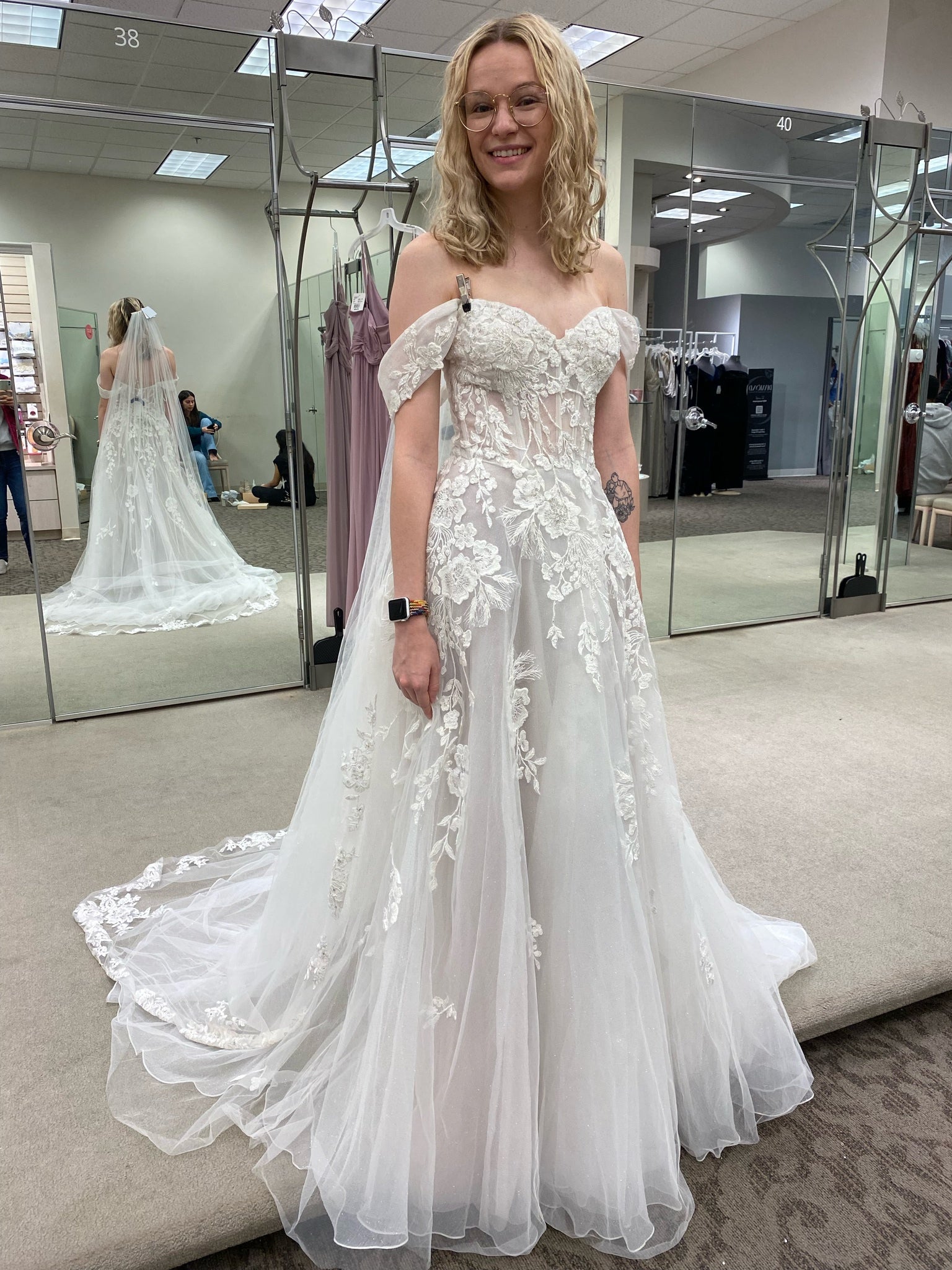 David's Bridal Wg3892 Galina Off The Shoulder Wedding Dress