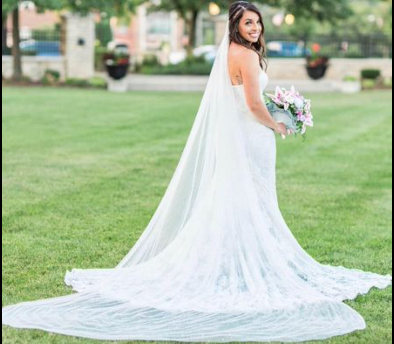 Grace Loves Lace Palm – Nearly Newlywed