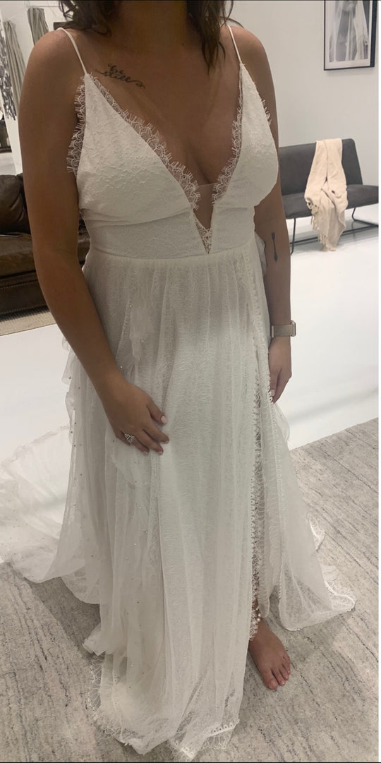 Grace Loves Lace Song