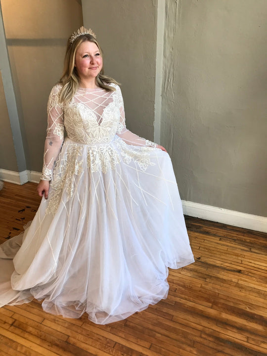 Hayley Paige Fleetwood 62006