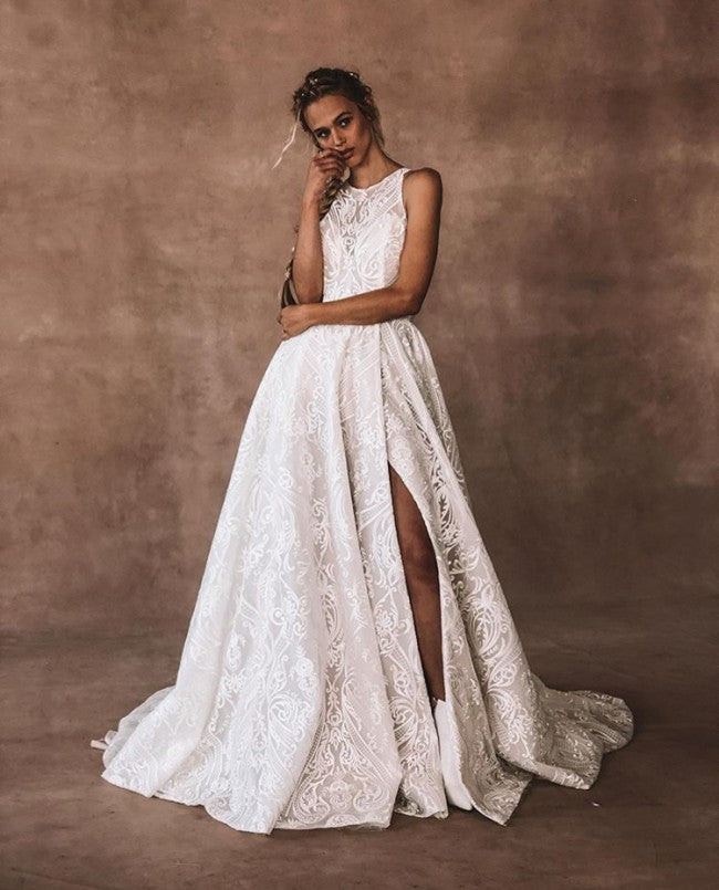 Hayley Paige Suki – Nearly Newlywed - Main Image