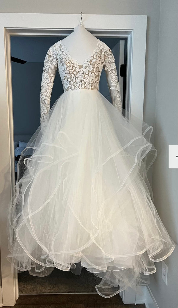 Hayley Paige Praise Nearly Newlywed