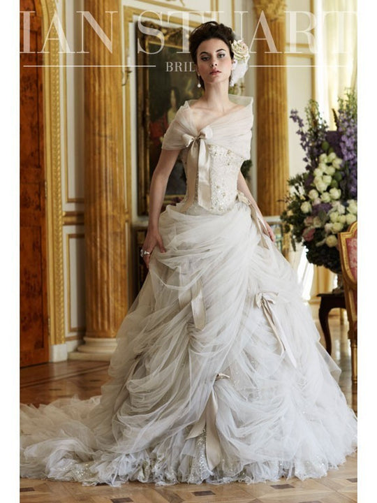 Ian Stuart Antoinette