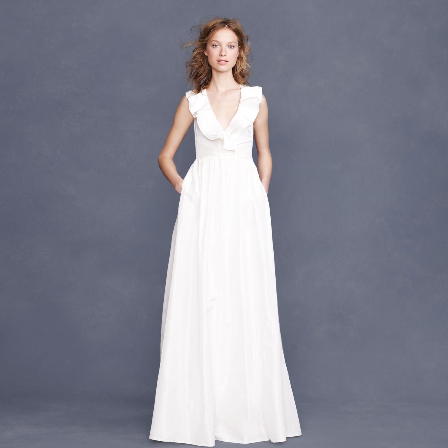 Crew Kira – Nearly Newlywed