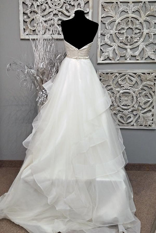 Jacquelin Exclusive Ivory