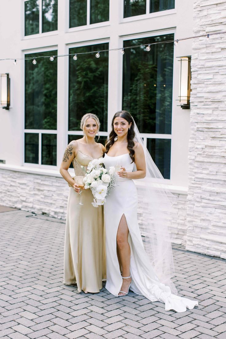 Jenny Yoo Bryant – Nearly Newlywed