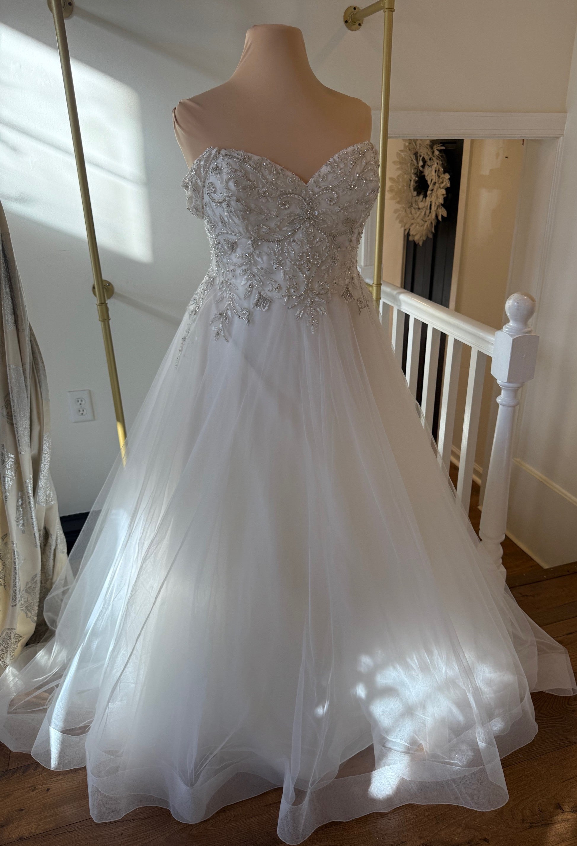 Justin Alexander 88337 – Nearly Newlywed