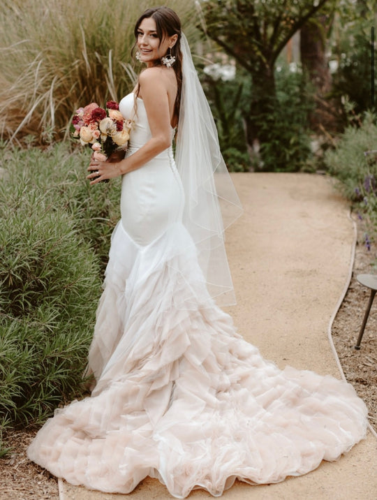 Kelly Faetanini Joan