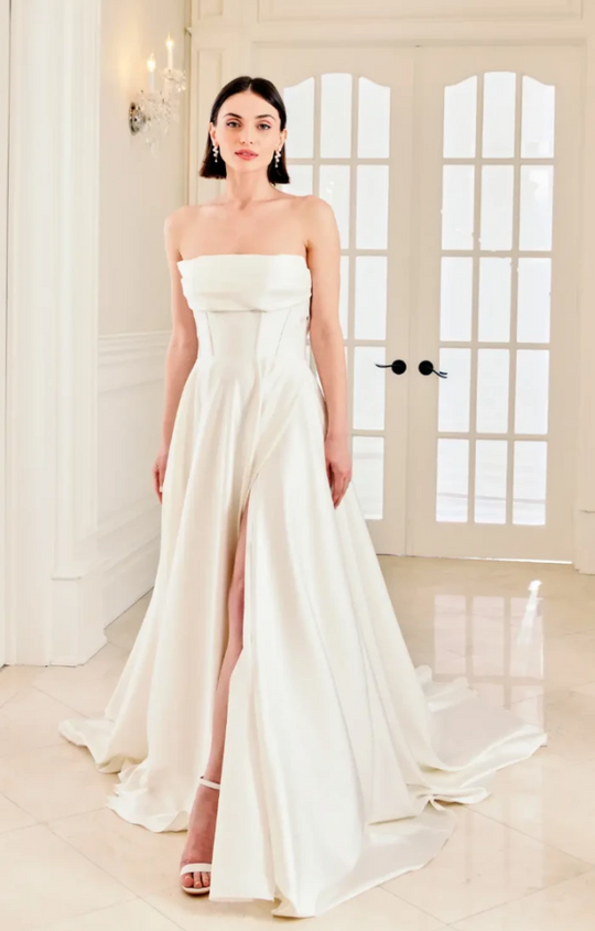 Kelly Faetanini Saint