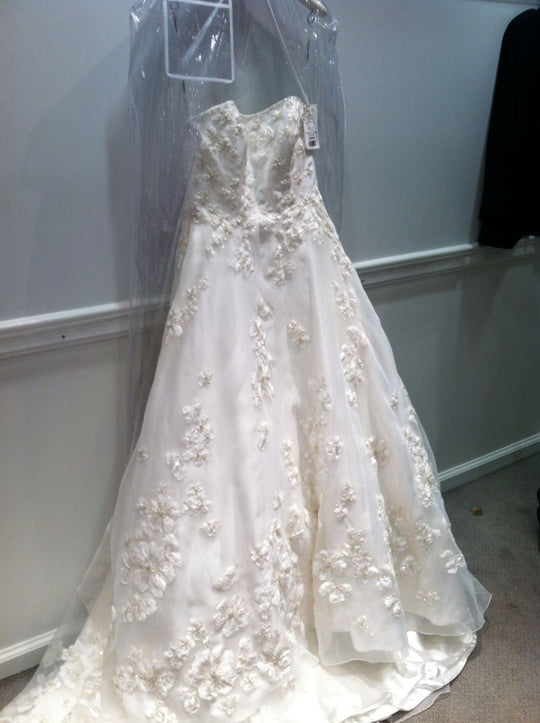 LaRichi Couture 6077/Leonia2