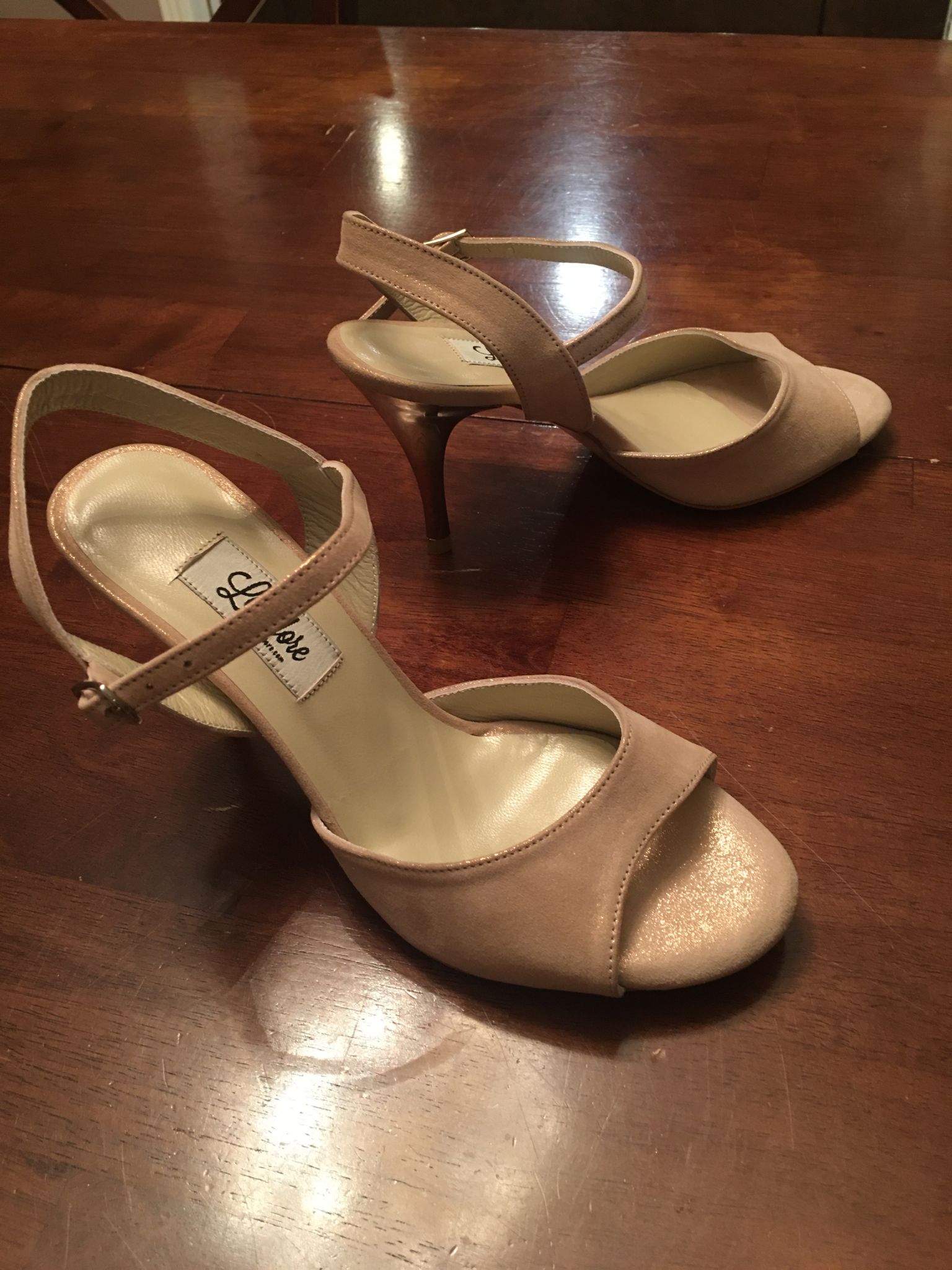 Lisadore/Comme il Faut - Main Image