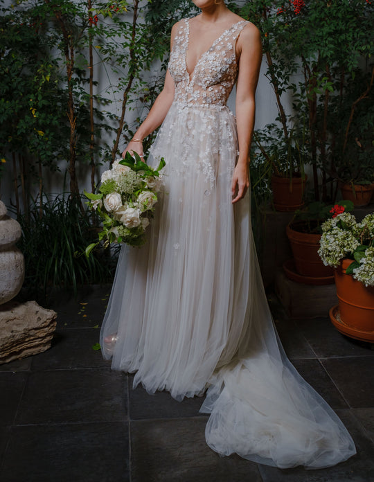 Liz Martinez  ARIEL - Istanbul SS19 collection