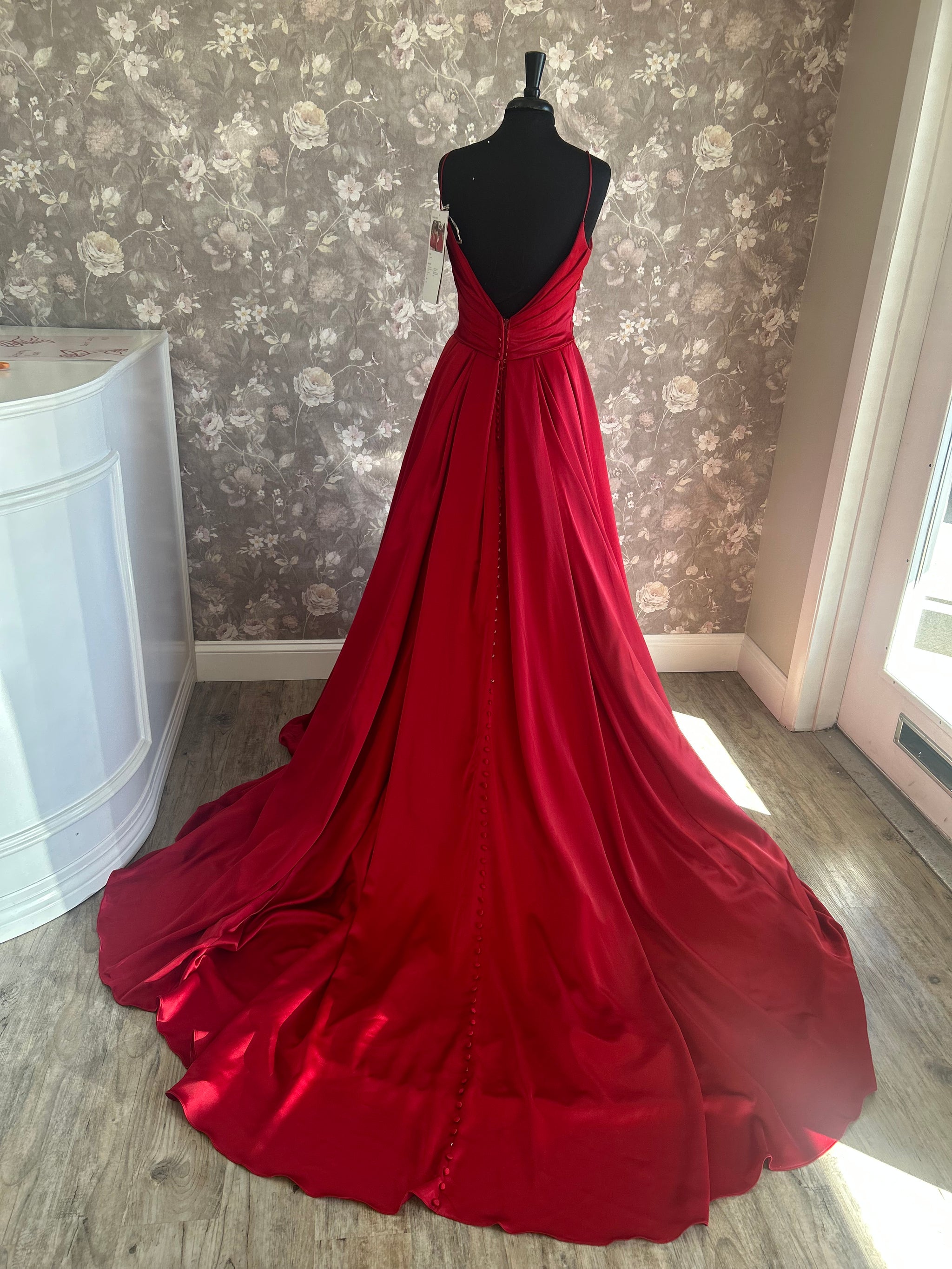 Maggie Sottero Scarlet 22MW971B01 – Nearly Newlywed