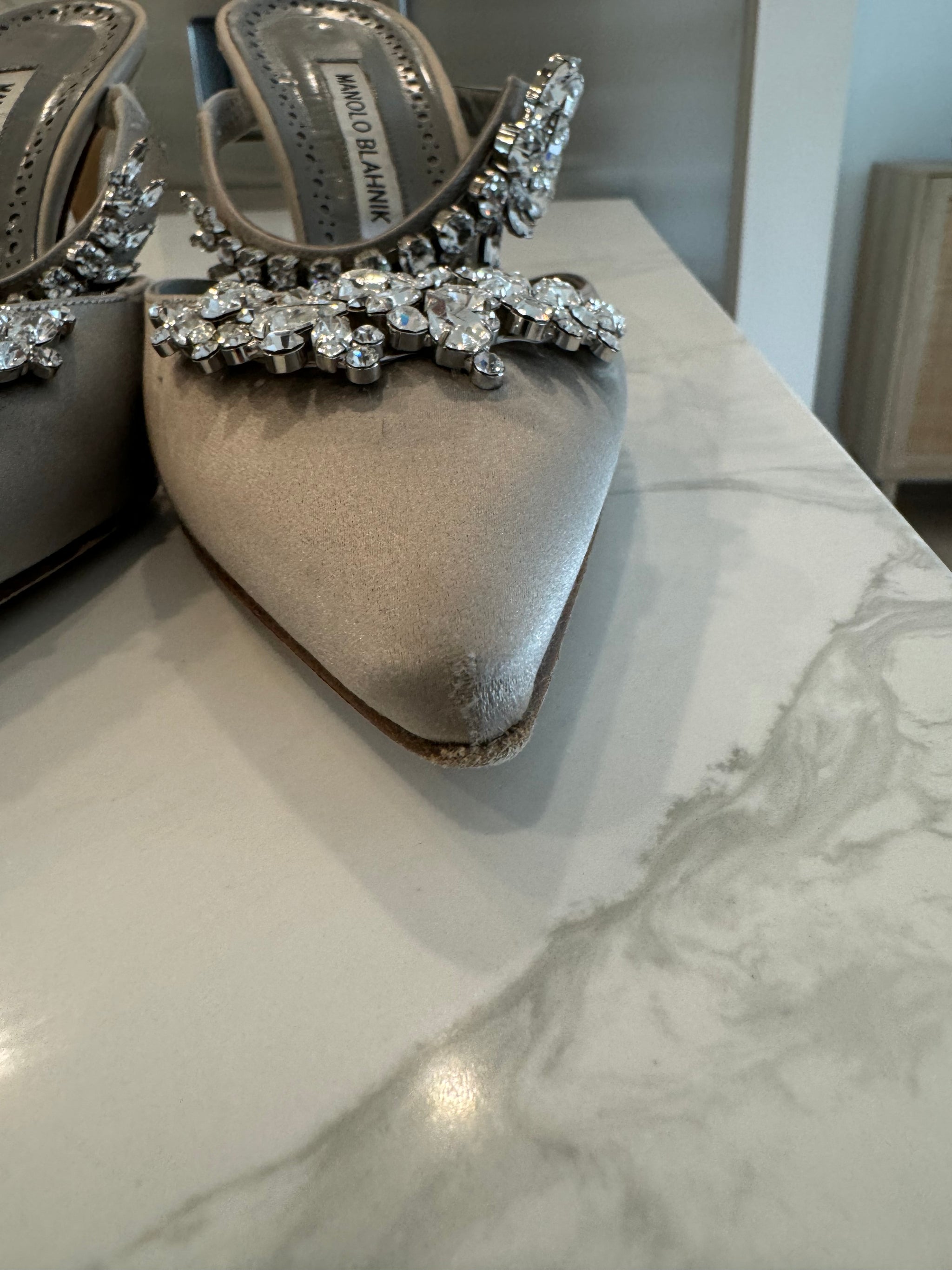 Manolo Blahnik Lurum – Nearly Newlywed