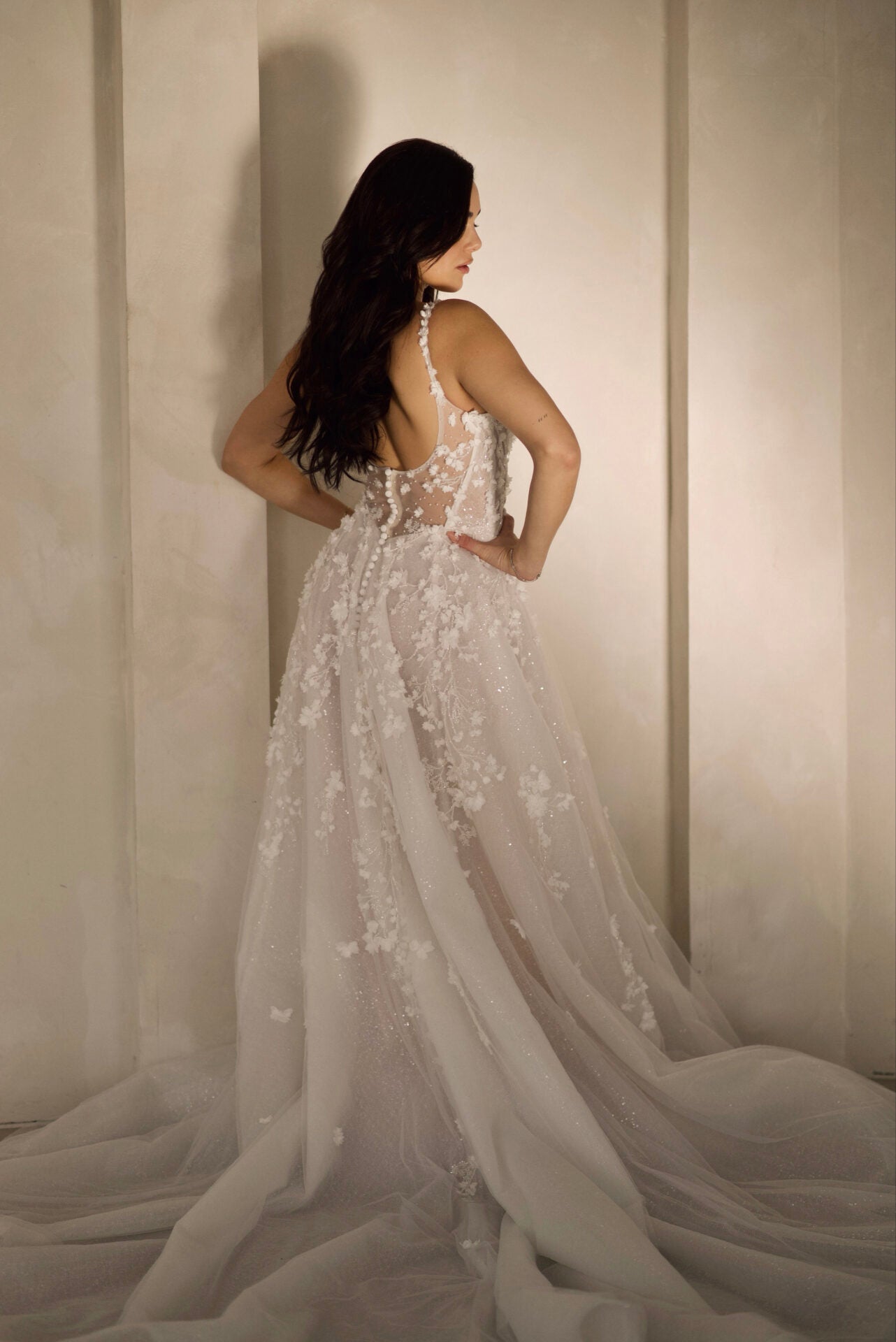 Martina Liana ML1718 : Nina – Nearly Newlywed