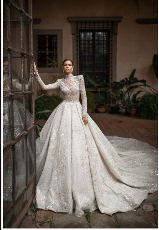 Milla Nova Helen size 8 ivory color crystal encrusted