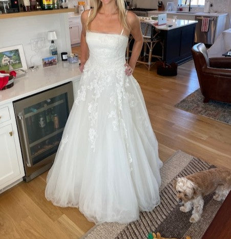 Modeca "Ona" lace ballgown