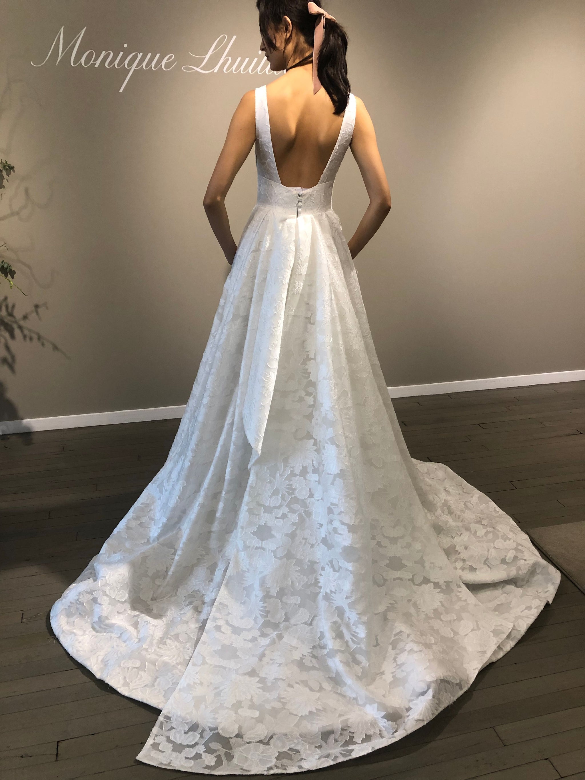 Monique Lhuillier BL20224  Nearly Newlywed