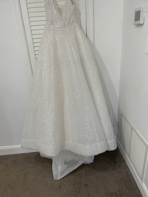 Monique Lhuillier Sparkle Nearly Newlywed Monique Lhuillier Sparkle Nearly Newlywed