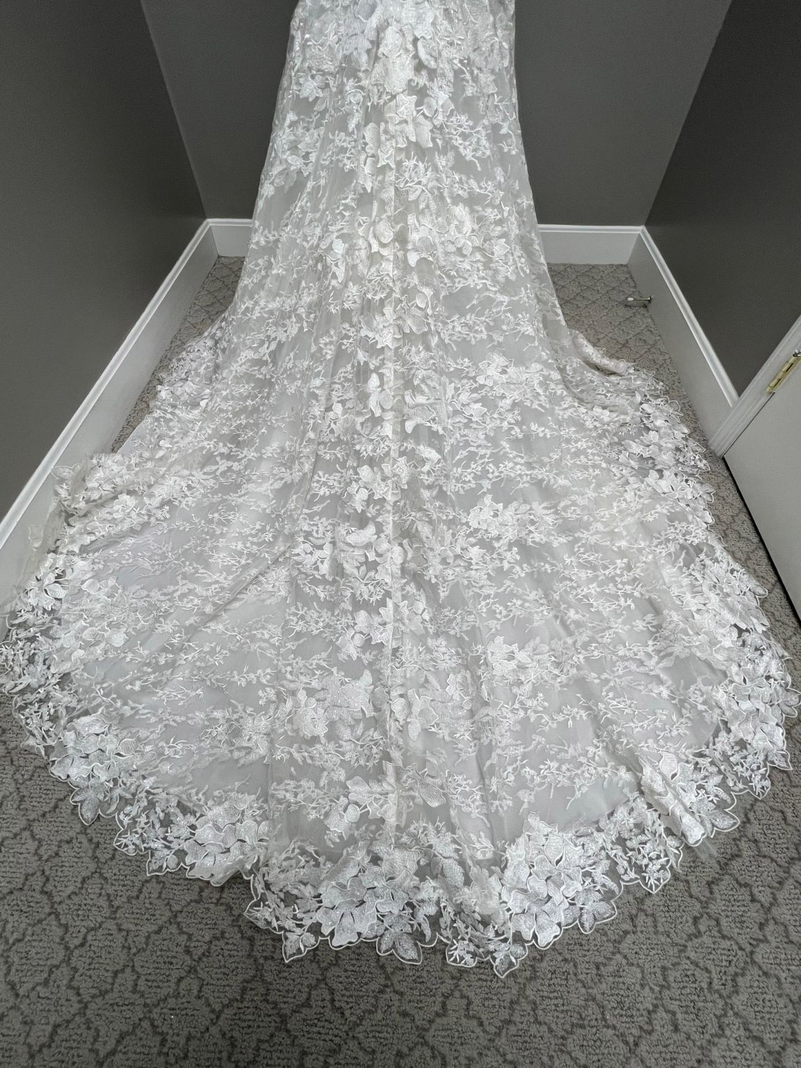 Monique Lhuillier＊ ウェディングドレス BL19210